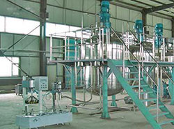 半自动涂料灌装机在胶水生产中的应用